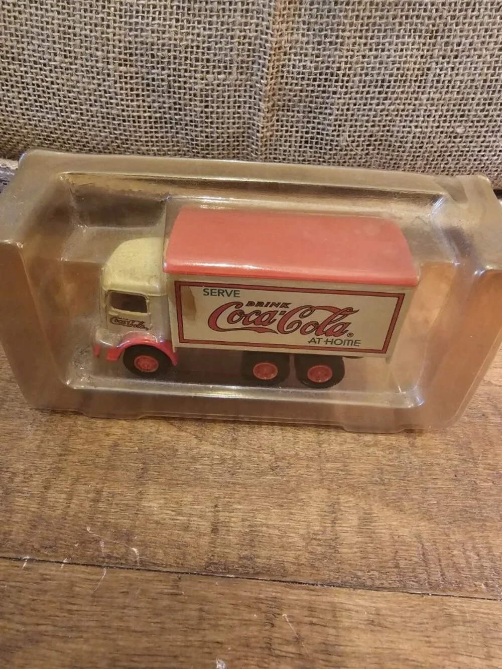 AHL mack CJ COE Cabover coke cola del truck American Highway Legend 1/64 Hartoy